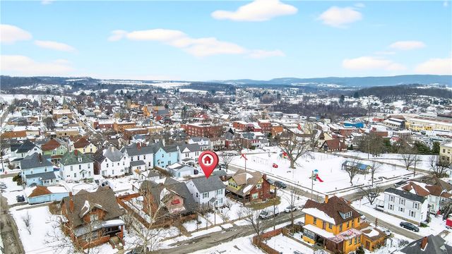 406 George Street, Scottdale, PA 15683