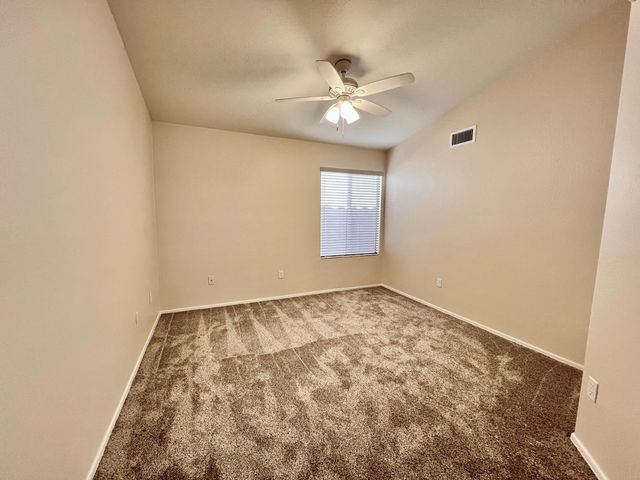1325 E Cathedral Rock Drive, Phoenix, AZ 85048