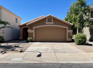 1325 E Cathedral Rock Drive, Phoenix, AZ 85048