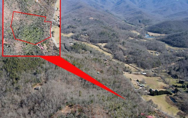 12 Eagle Fork Road, Hayesville, NC 28904