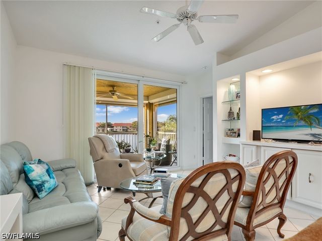 6900 Huntington Lakes CIR 202, Naples, FL 34119
