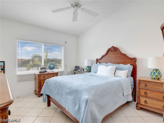 6900 Huntington Lakes CIR 202, Naples, FL 34119