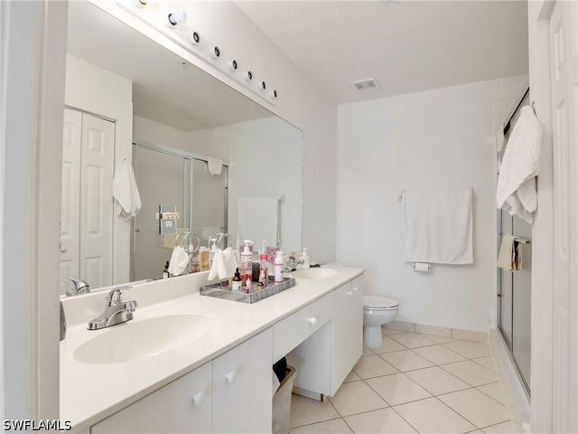 6900 Huntington Lakes CIR 202, Naples, FL 34119
