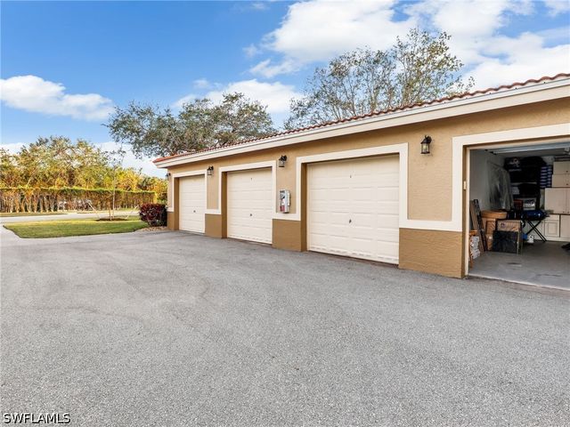 6900 Huntington Lakes CIR 202, Naples, FL 34119