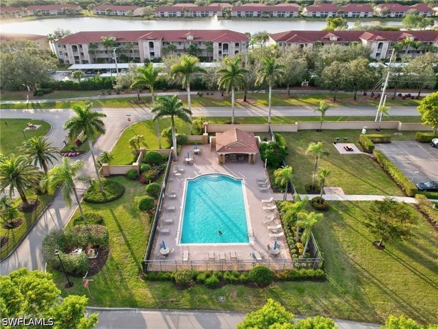 6900 Huntington Lakes CIR 202, Naples, FL 34119
