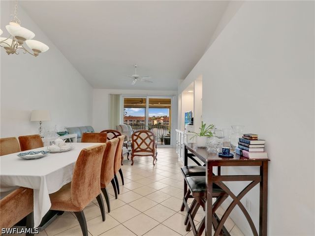 6900 Huntington Lakes CIR 202, Naples, FL 34119