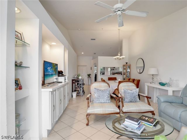 6900 Huntington Lakes CIR 202, Naples, FL 34119