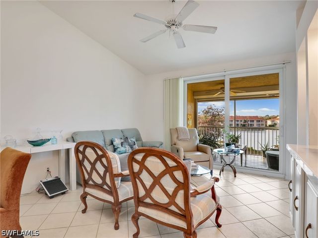 6900 Huntington Lakes CIR 202, Naples, FL 34119
