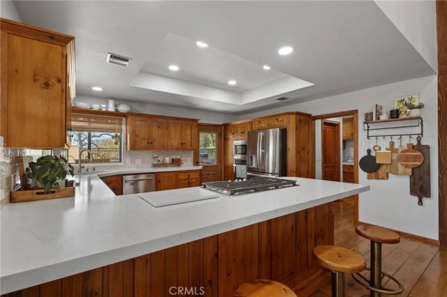 29501 Hart Oaks Drive, Keene, CA 93531