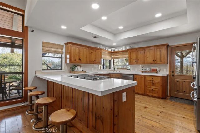 29501 Hart Oaks Drive, Keene, CA 93531