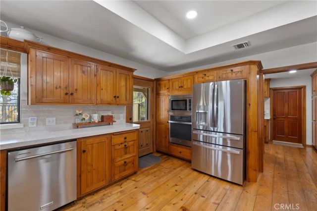 29501 Hart Oaks Drive, Keene, CA 93531