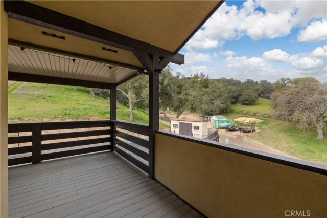 29501 Hart Oaks Drive, Keene, CA 93531