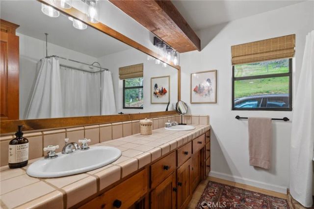 29501 Hart Oaks Drive, Keene, CA 93531