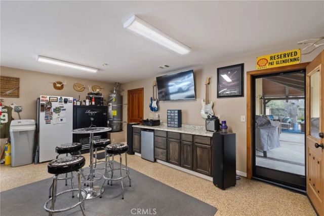 29501 Hart Oaks Drive, Keene, CA 93531