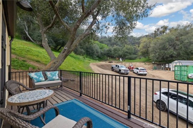 29501 Hart Oaks Drive, Keene, CA 93531