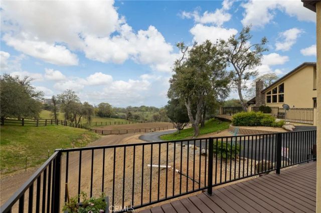 29501 Hart Oaks Drive, Keene, CA 93531