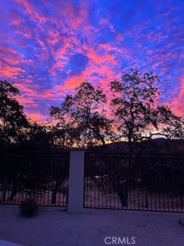 29501 Hart Oaks Drive, Keene, CA 93531