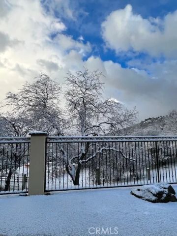 29501 Hart Oaks Drive, Keene, CA 93531