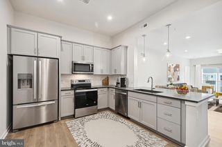 750 MOUNT AIRY TER NE #205, Leesburg, VA 20176