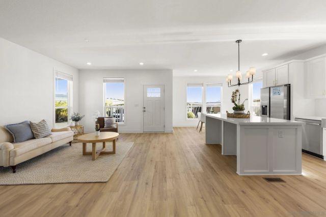 103 Havenview Ln, Oceanside, CA 92056