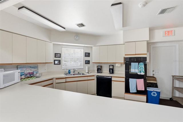 4242 MADEIRA COURT 3315, Sarasota, FL 34233