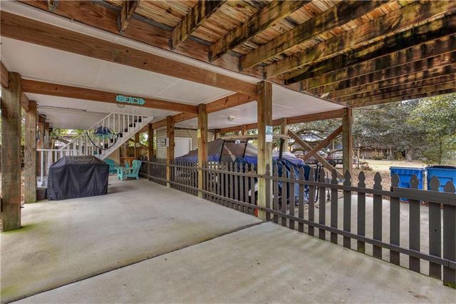 5704 Armadillo Avenue, Orange Beach, AL 36561