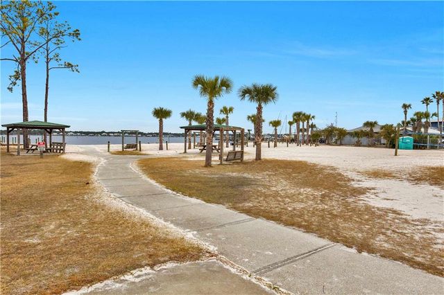 5704 Armadillo Avenue, Orange Beach, AL 36561
