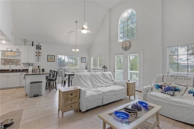5704 Armadillo Avenue, Orange Beach, AL 36561