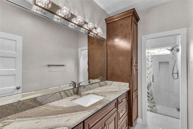 403 Old Orchard Way, Dickinson, TX 77539