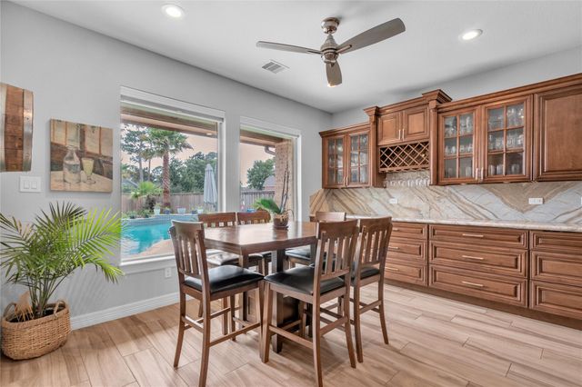 403 Old Orchard Way, Dickinson, TX 77539