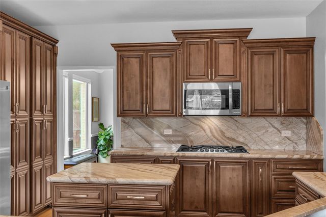 403 Old Orchard Way, Dickinson, TX 77539