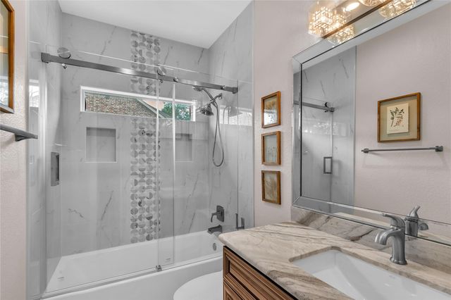403 Old Orchard Way, Dickinson, TX 77539