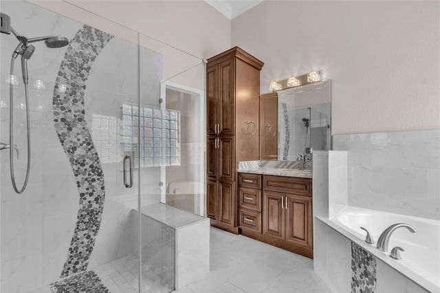 403 Old Orchard Way, Dickinson, TX 77539