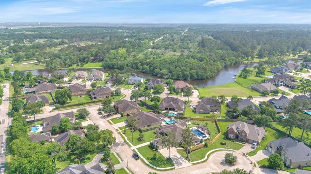 403 Old Orchard Way, Dickinson, TX 77539
