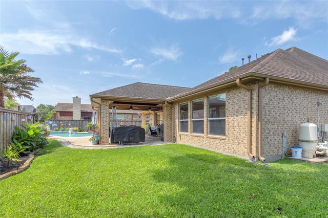 403 Old Orchard Way, Dickinson, TX 77539
