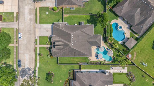 403 Old Orchard Way, Dickinson, TX 77539
