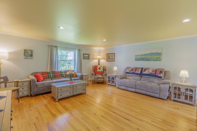 70 Cottage Lane, Chickamauga, GA 30707