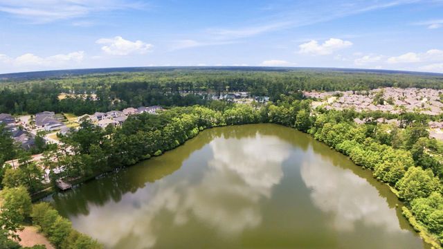 1042 Windy Creek Path, Conroe, TX 77304