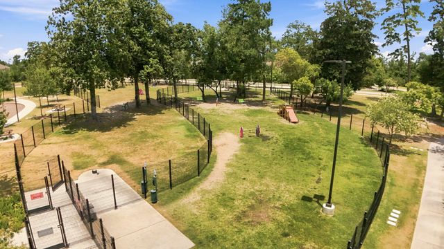 1042 Windy Creek Path, Conroe, TX 77304
