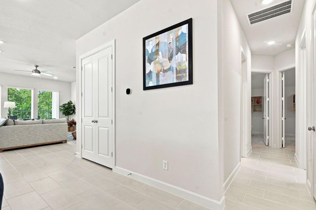 1042 Windy Creek Path, Conroe, TX 77304