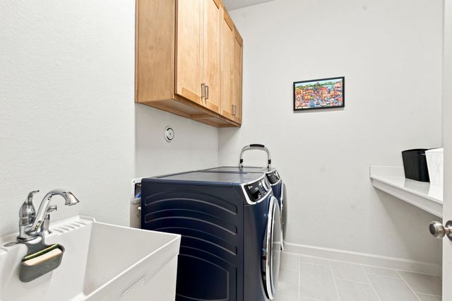 1042 Windy Creek Path, Conroe, TX 77304