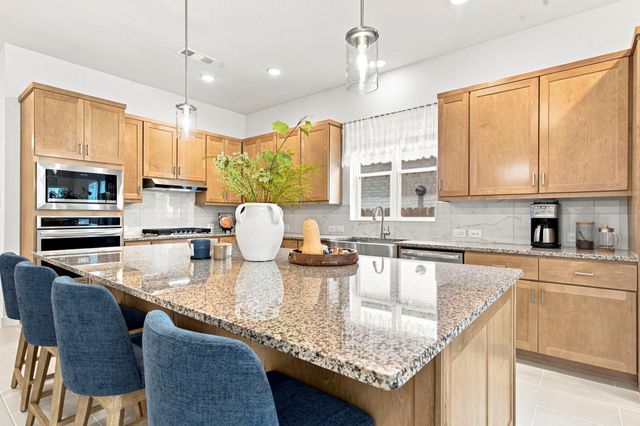 1042 Windy Creek Path, Conroe, TX 77304
