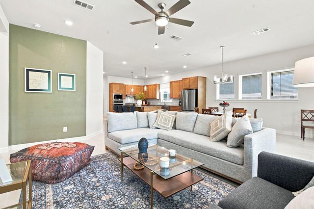 1042 Windy Creek Path, Conroe, TX 77304