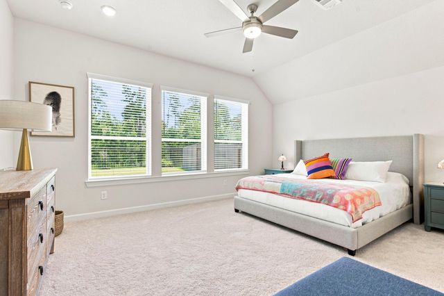 1042 Windy Creek Path, Conroe, TX 77304