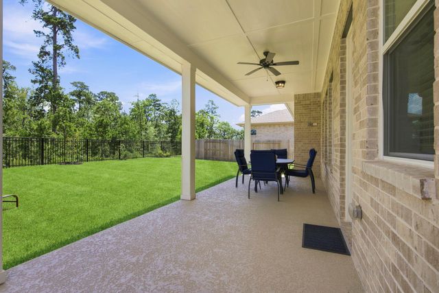 1042 Windy Creek Path, Conroe, TX 77304