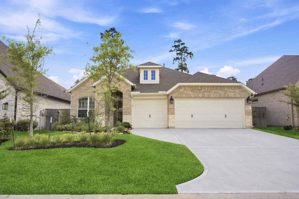 1042 Windy Creek Path, Conroe, TX 77304