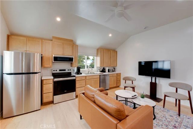 7321 Kelvin, Winnetka, CA 91306