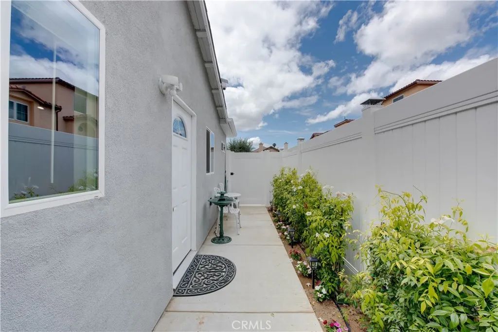 7321 Kelvin, Winnetka, CA 91306