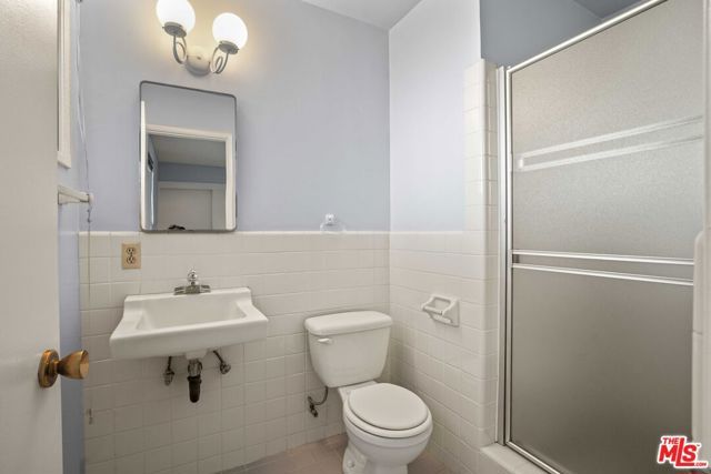 6712 Neddy Avenue, West Hills (los Angeles), CA 91307