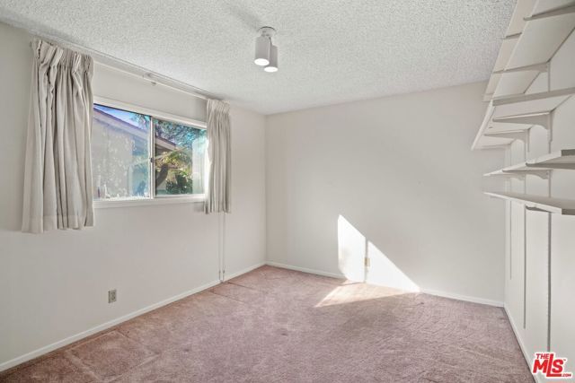 6712 Neddy Avenue, West Hills (los Angeles), CA 91307